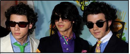 JONAS BROTHERS