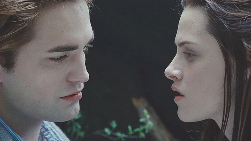 <3Edward && Bella<3
