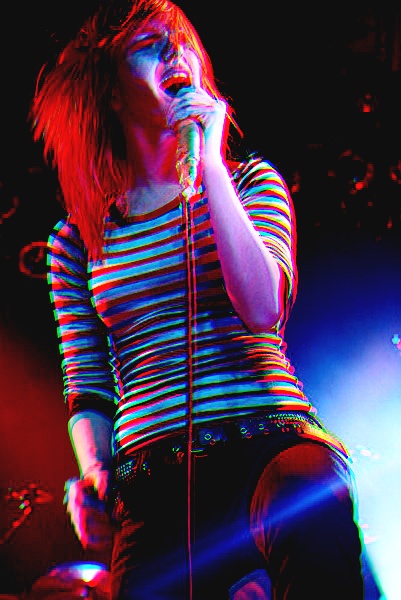 Hayley Singing