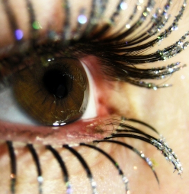 fake eyelashes